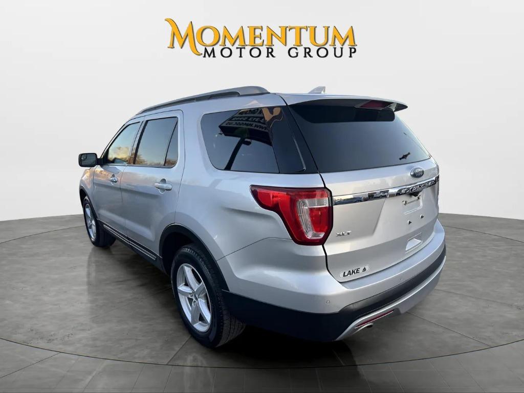 2016 Ford Explorer - $9,995