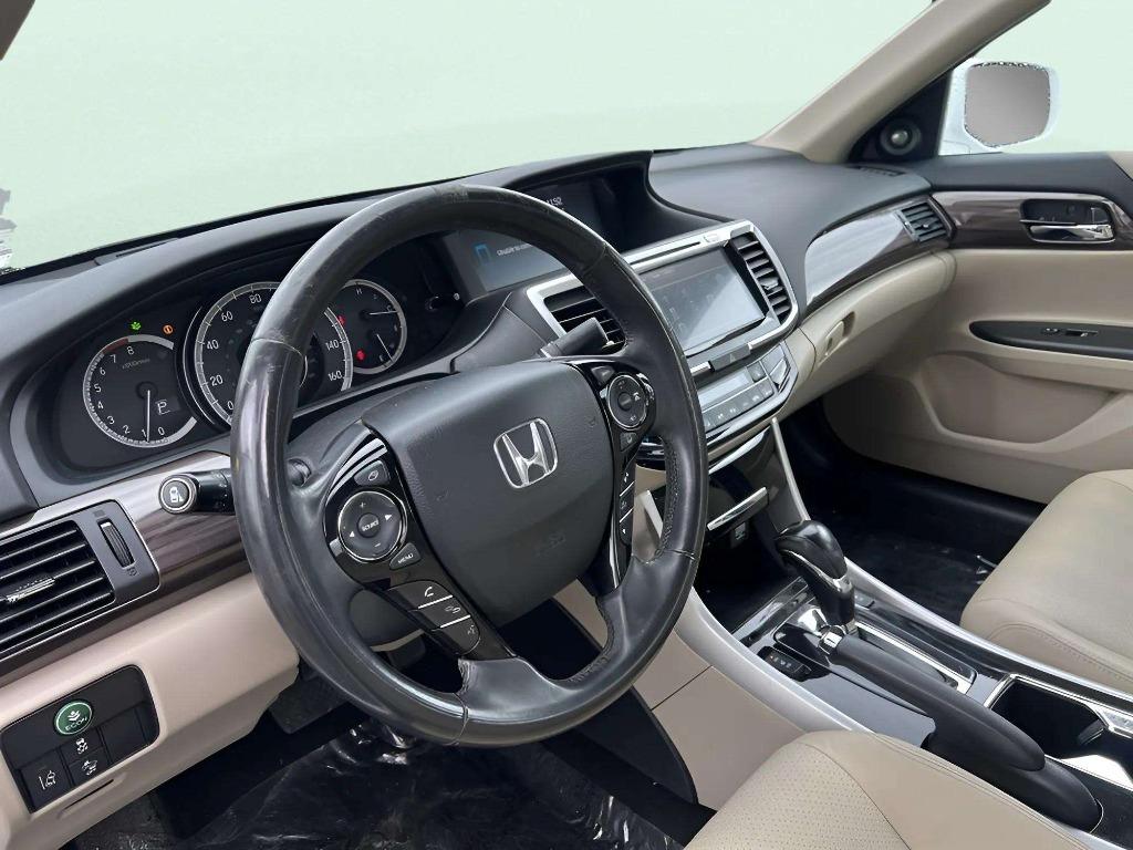 2017 Honda Accord - $17,995