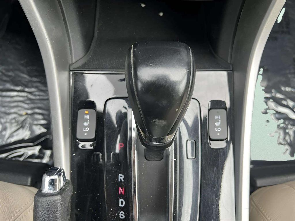 2017 Honda Accord - $17,995