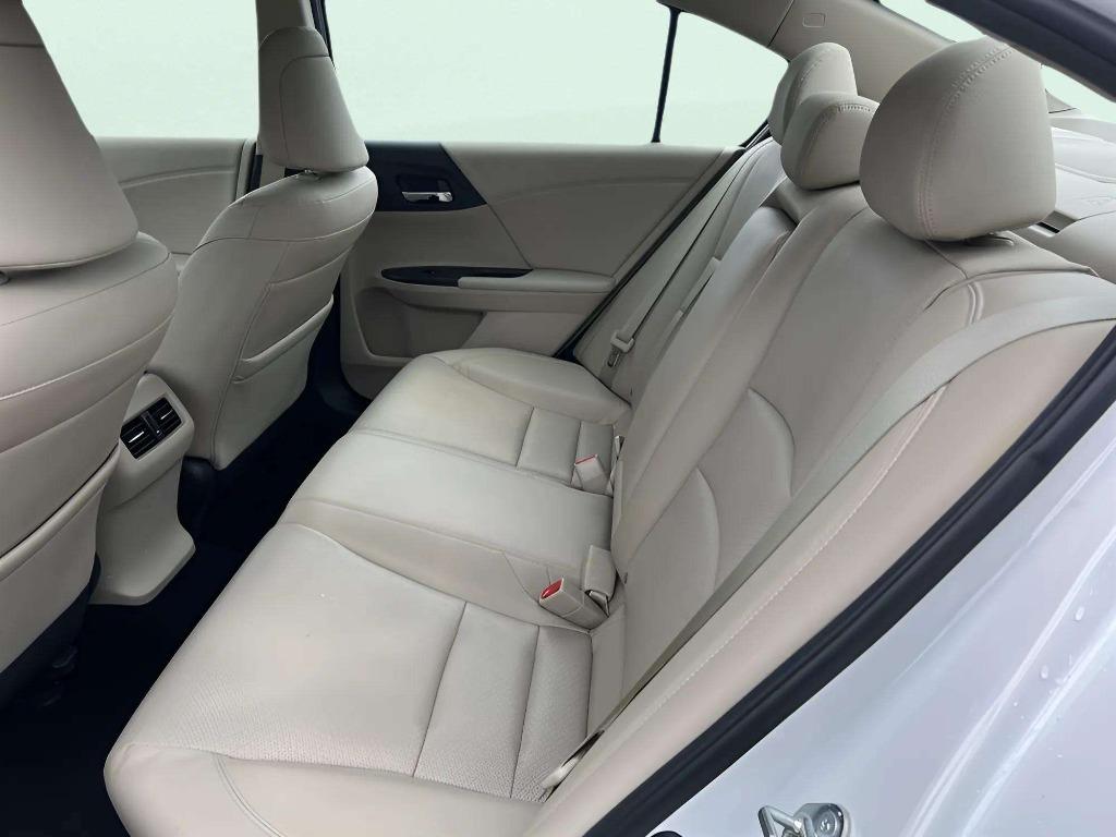 2017 Honda Accord - $17,995