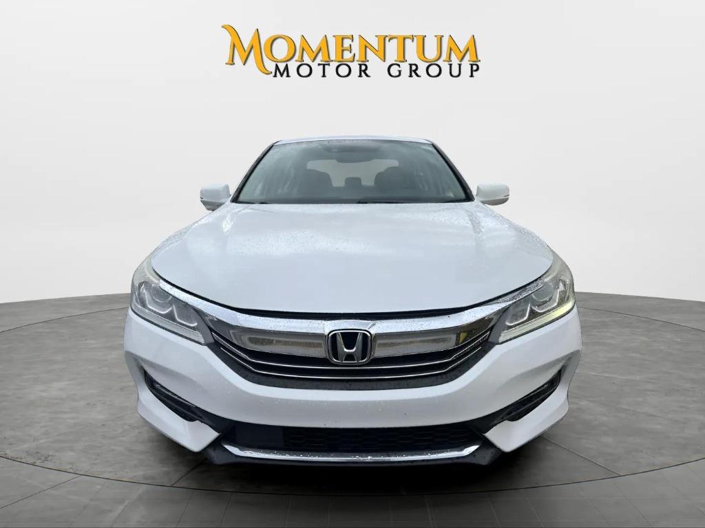 2017 Honda Accord - $17,995
