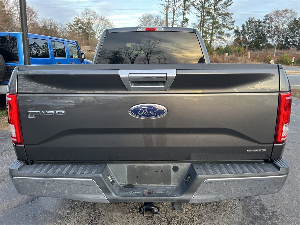 2015 Ford F150 XLT photo