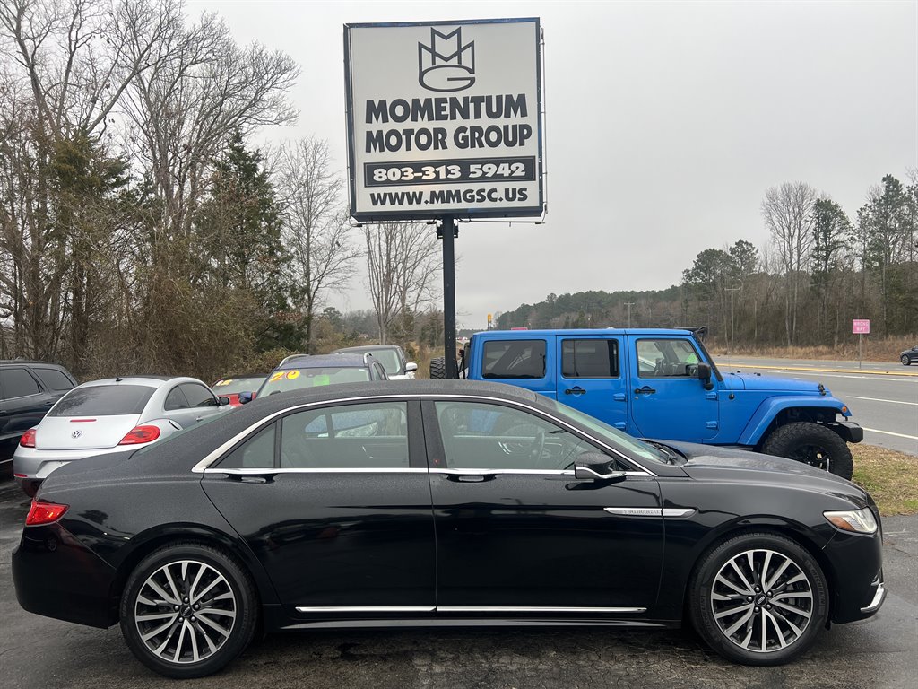 2017 Lincoln Continental Select photo