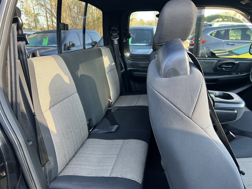 2003 Ford F-150 XL photo