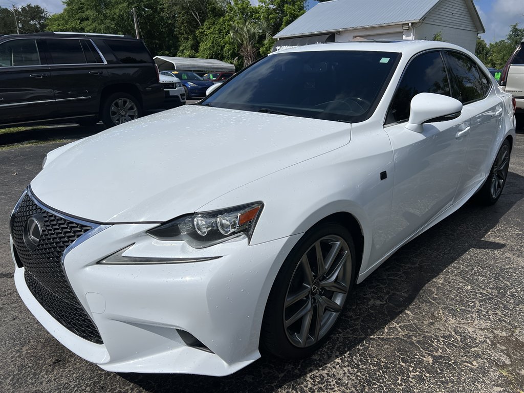 2015 Lexus IS 350 photo