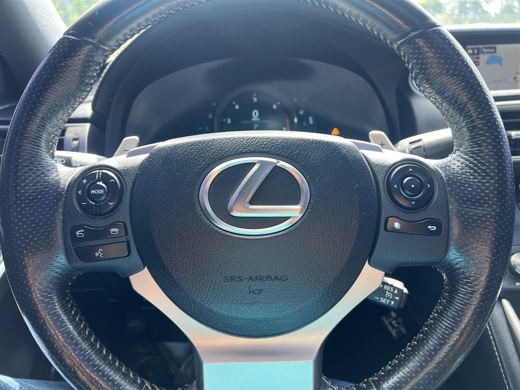 2015 Lexus IS 350 photo