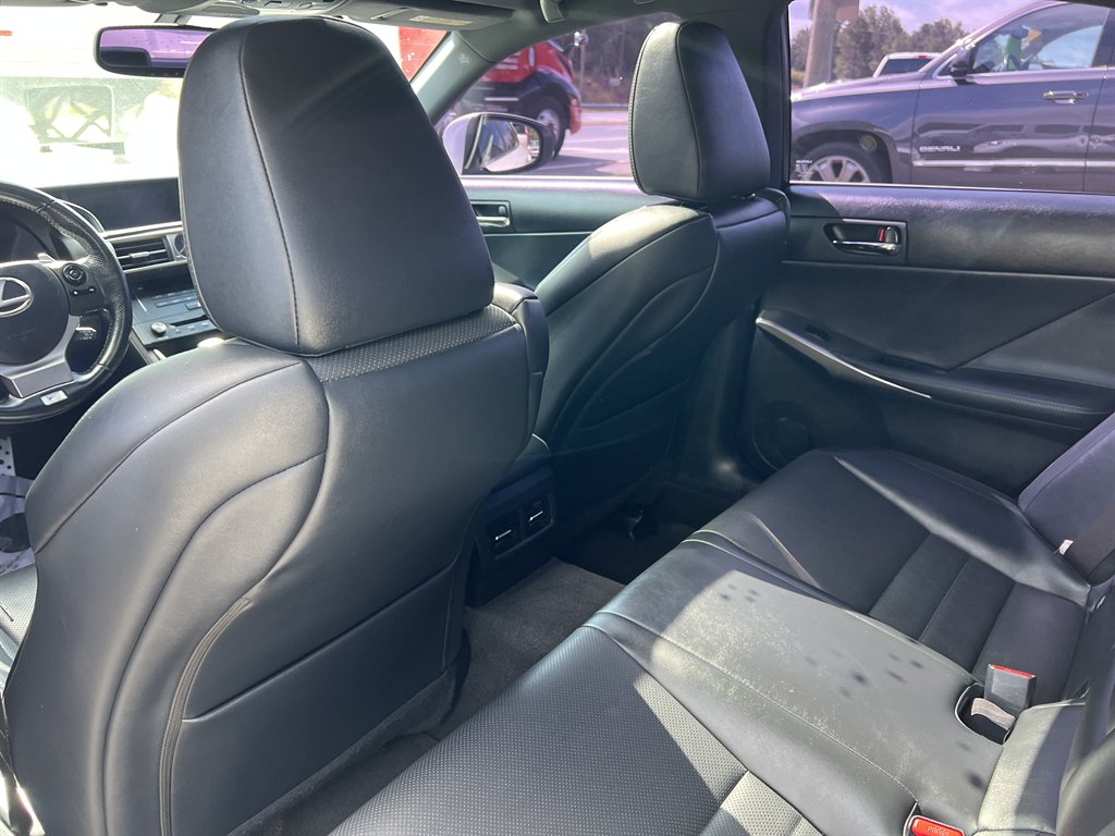 2015 Lexus IS 350 photo