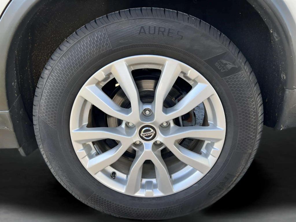 2020 Nissan Rogue - $13,995