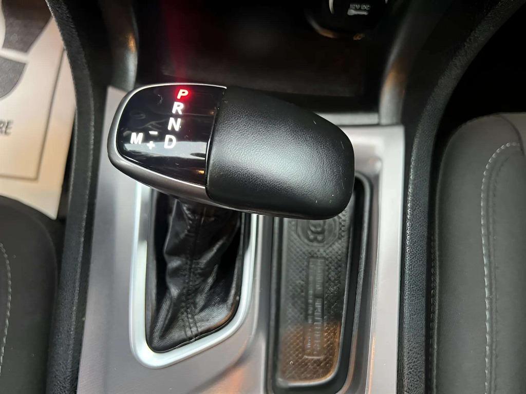 2019 Dodge Charger - $27,995