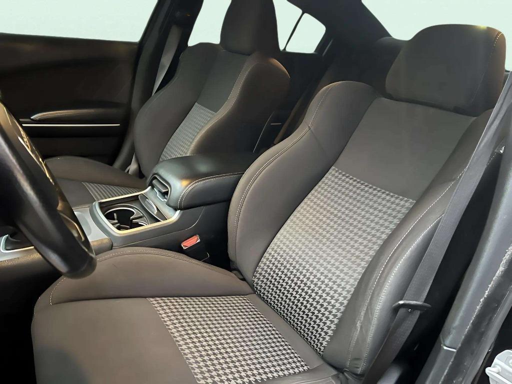 2019 Dodge Charger - $24,995