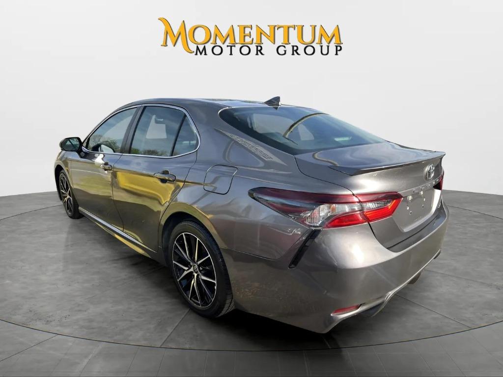 2021 Toyota Camry - $19,995