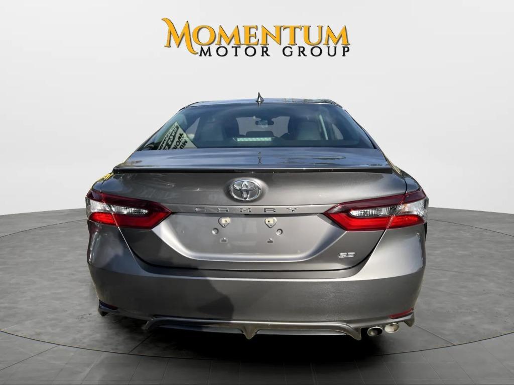 2021 Toyota Camry - $19,995