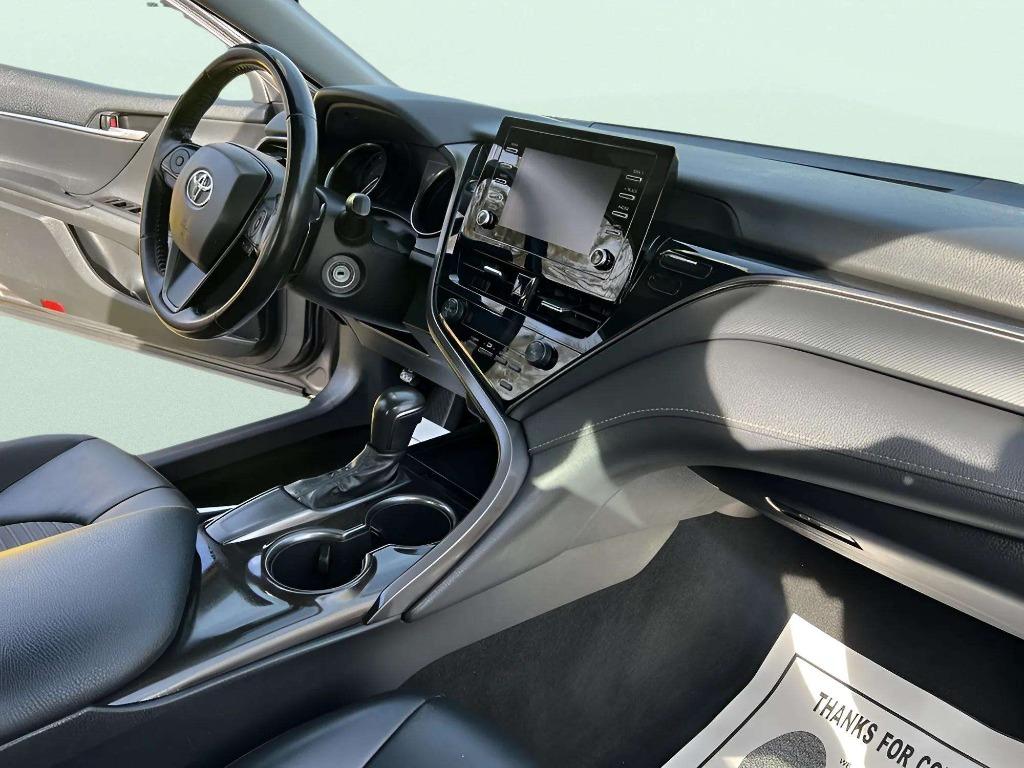 2021 Toyota Camry - $19,995