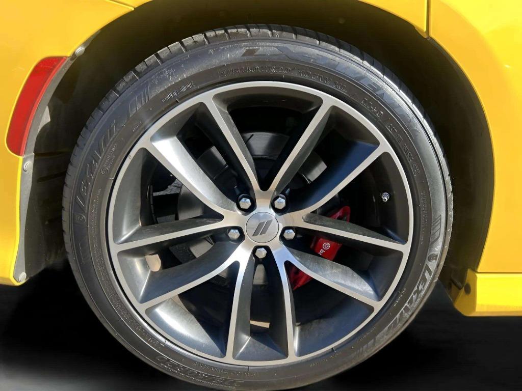 2018 Dodge Charger - $19,995