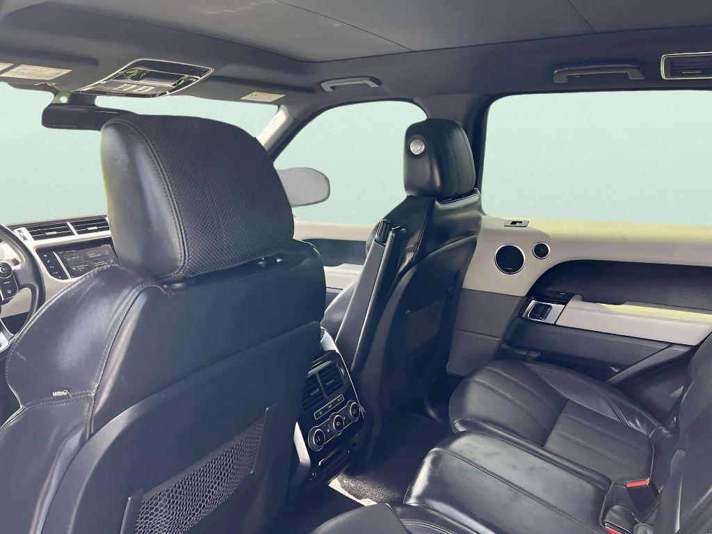 2016 LAND ROVER Range Rover Sport - $15,995