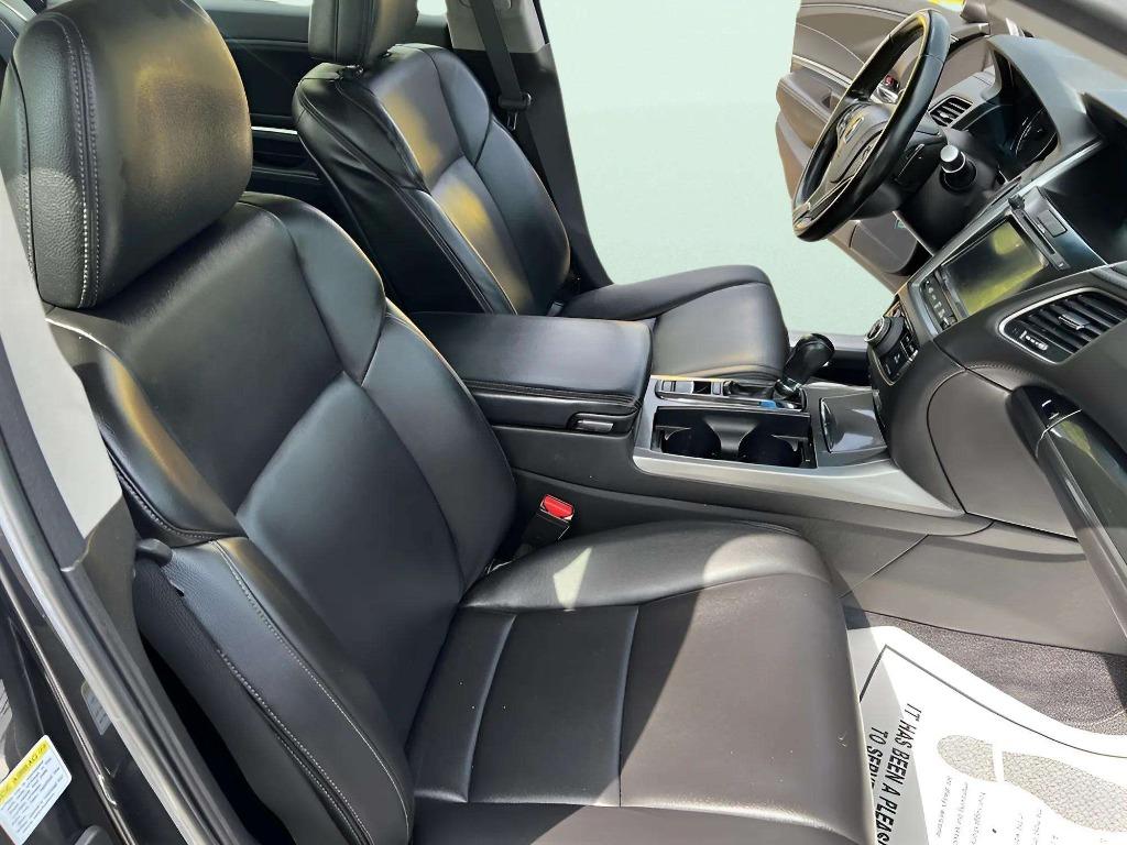2014 Acura RL - $15,995