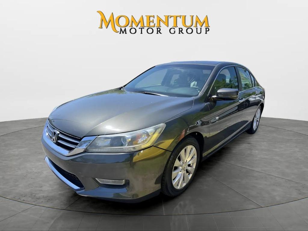 2013 Honda Accord - $10,995