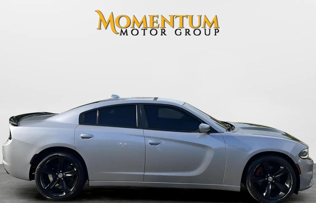 2016 Dodge Charger - $18,995