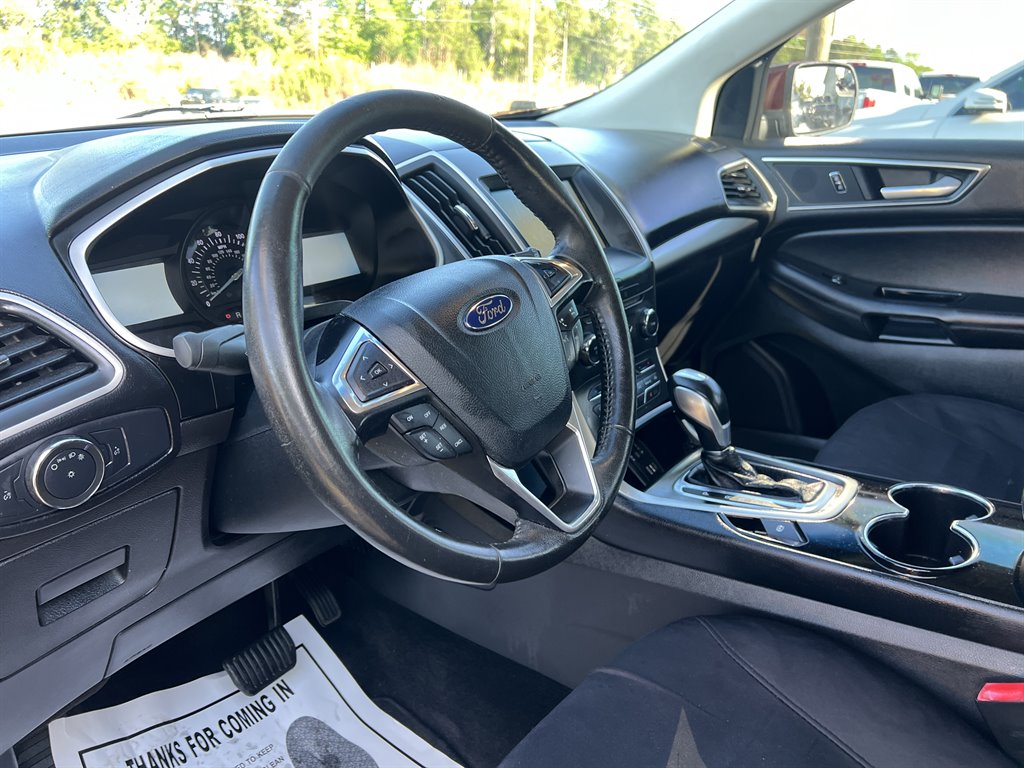 2015 Ford Edge SEL photo