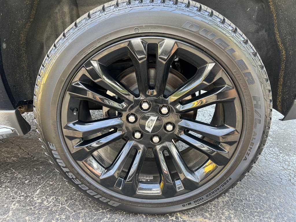 2016 Cadillac Escalade ESV Luxury photo