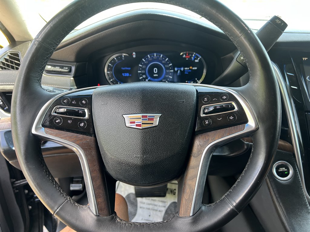 2016 Cadillac Escalade ESV Luxury photo