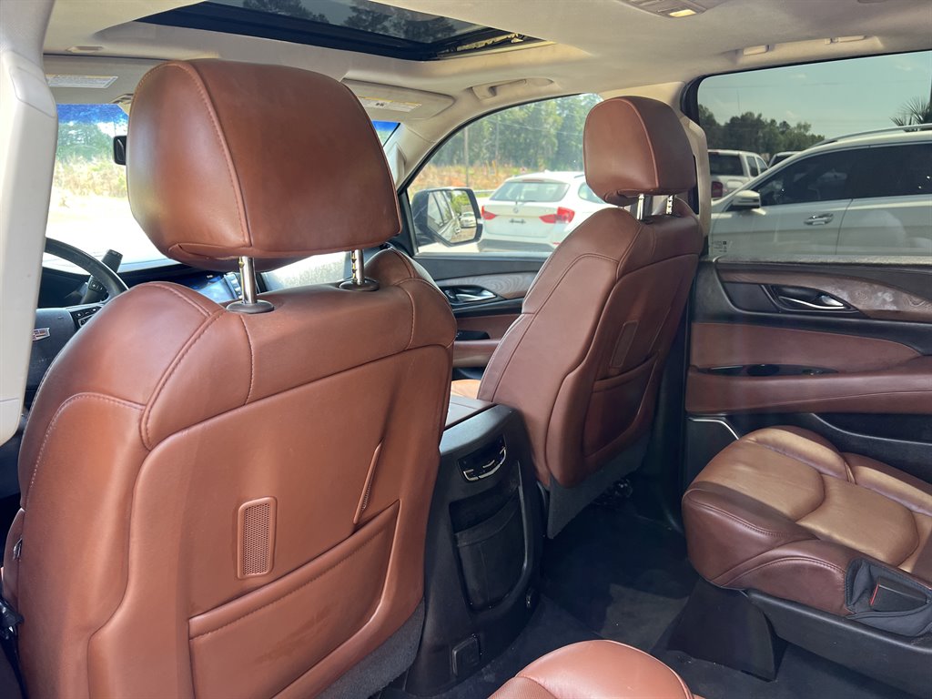 2016 Cadillac Escalade ESV Luxury photo