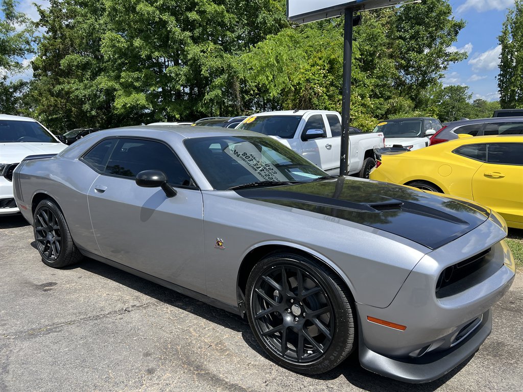 2015 Dodge Challenger Scat Pack photo