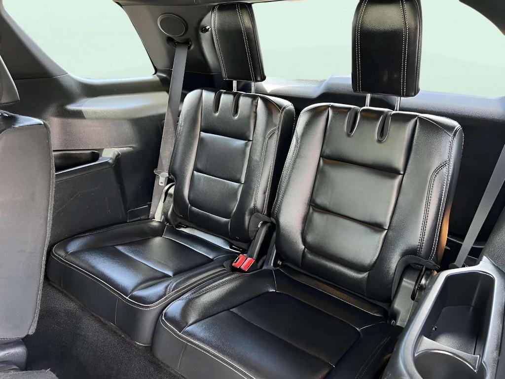 2017 Ford Explorer - $15,995