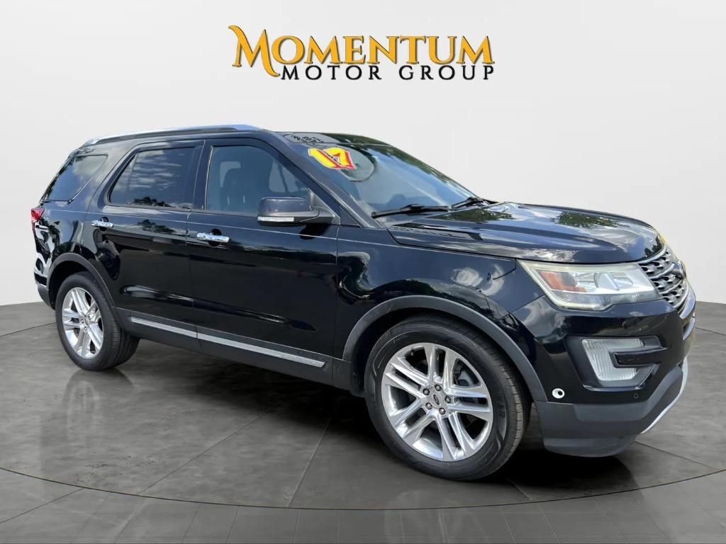 2017 Ford Explorer - $15,995