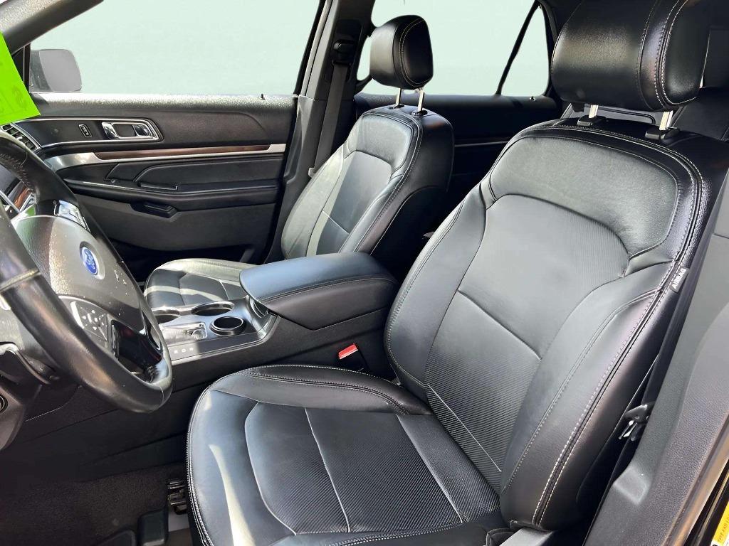 2017 Ford Explorer - $15,995