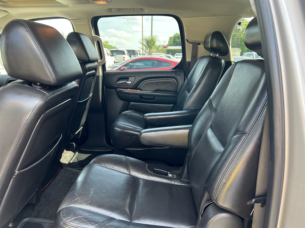 2008 Cadillac Escalade ESV photo