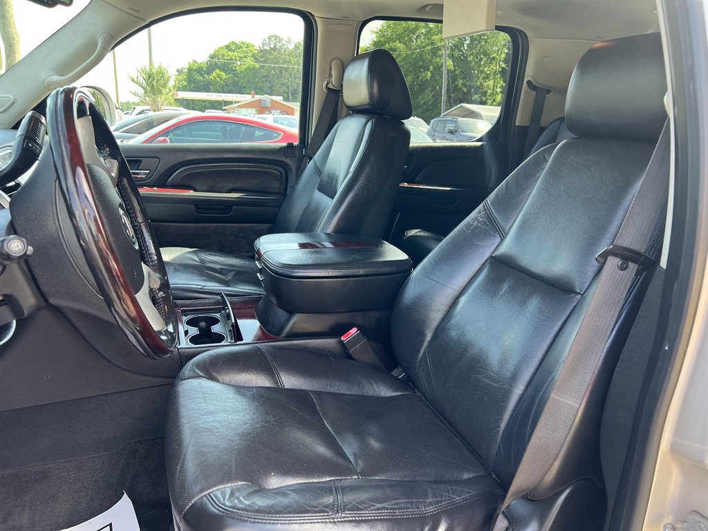 2008 Cadillac Escalade ESV photo