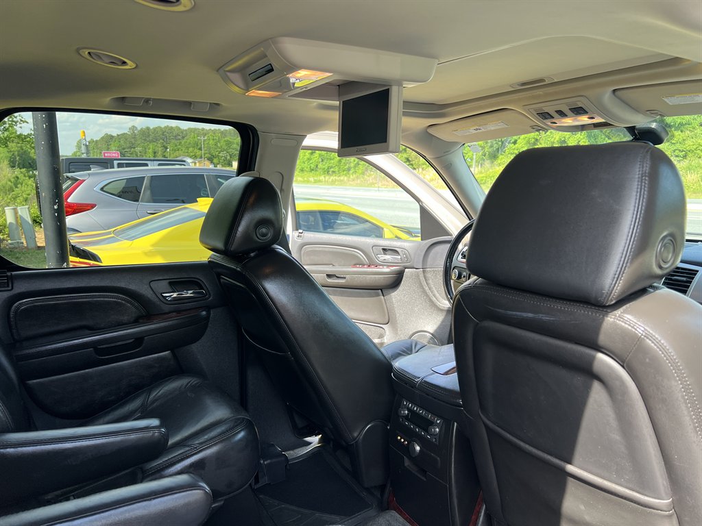 2008 Cadillac Escalade ESV photo