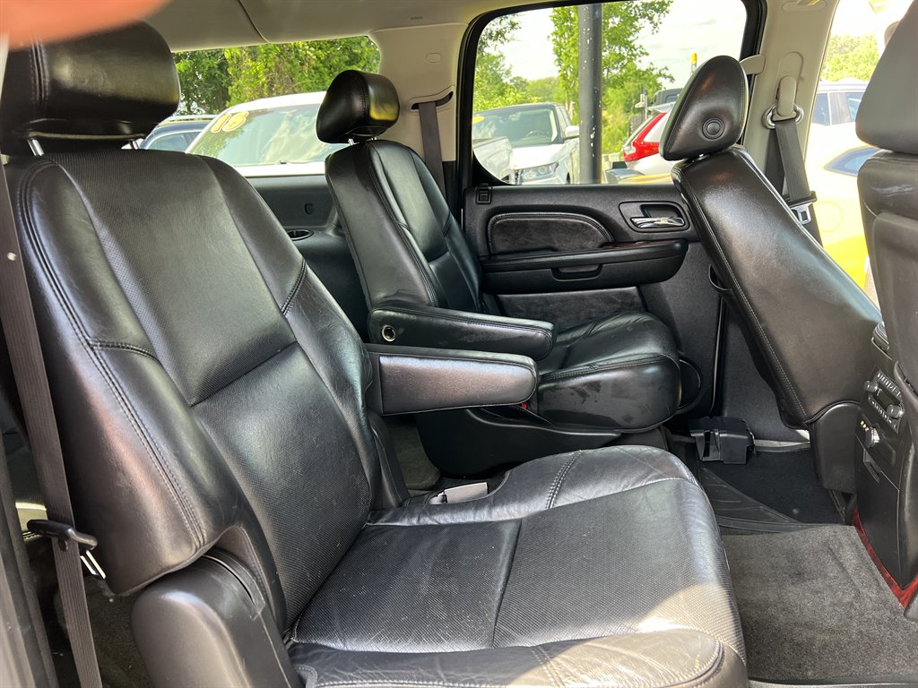2008 Cadillac Escalade ESV photo
