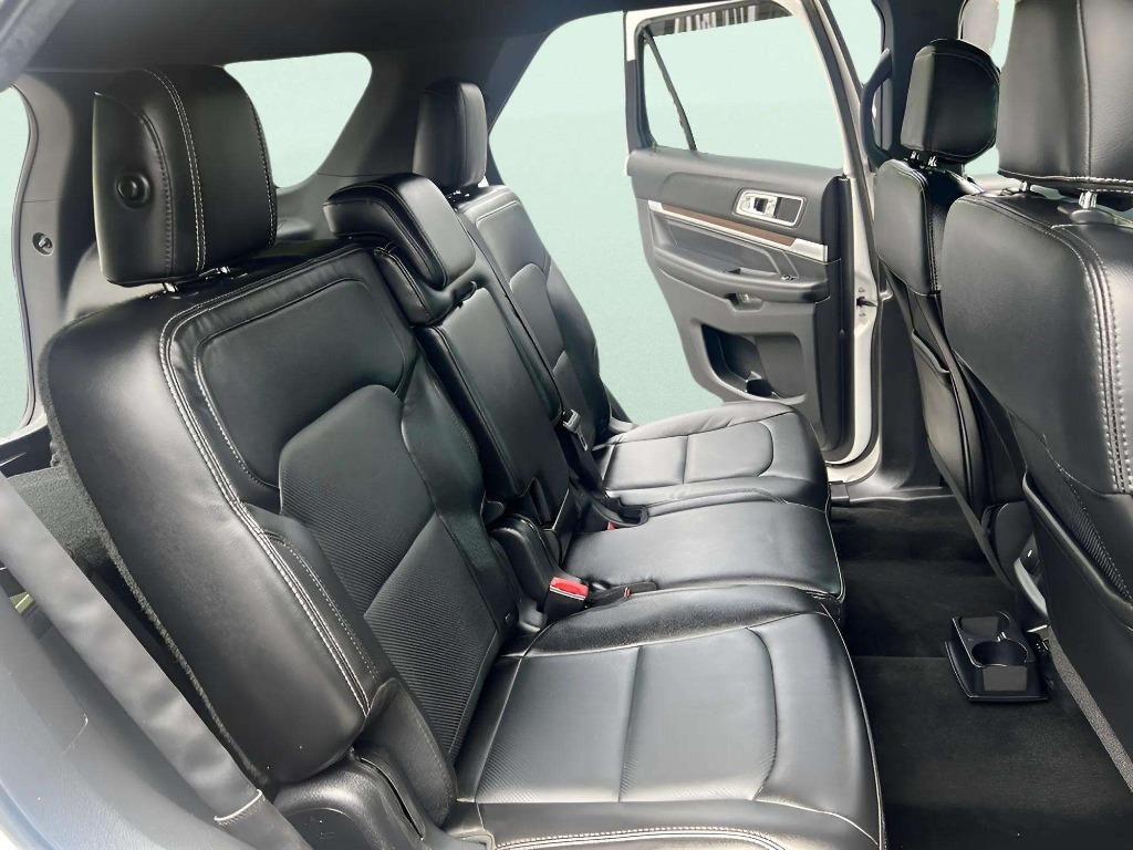 2017 Ford Explorer - $15,995
