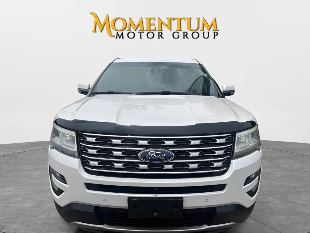 2017 Ford Explorer - $15,995