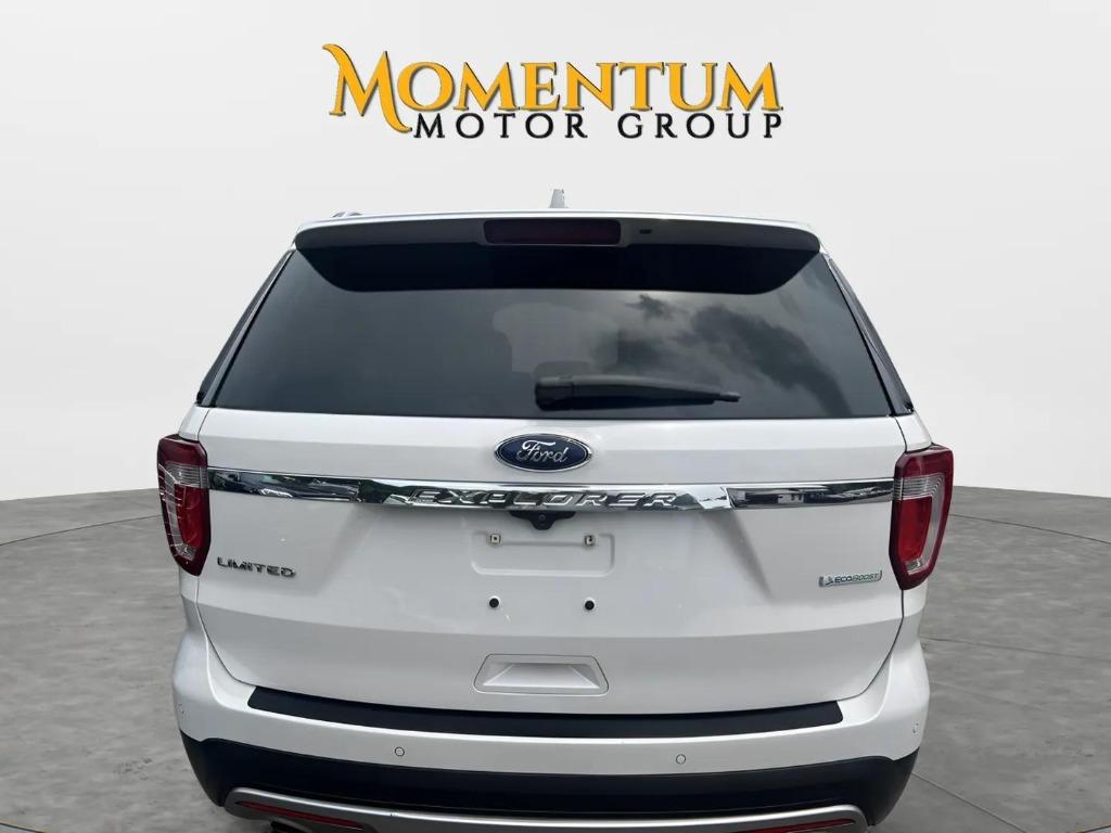 2017 Ford Explorer - $15,995