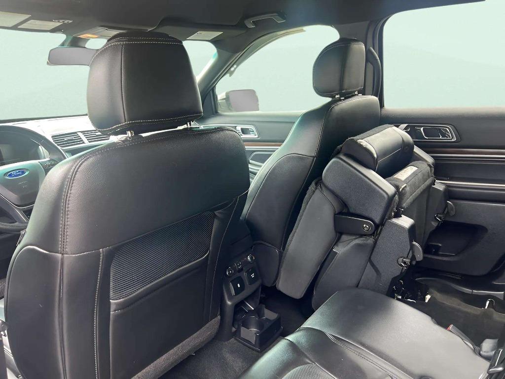 2017 Ford Explorer - $15,995