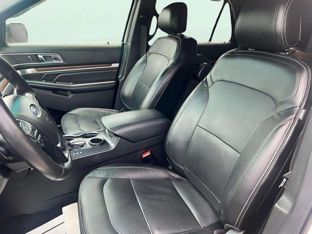 2017 Ford Explorer - $15,995