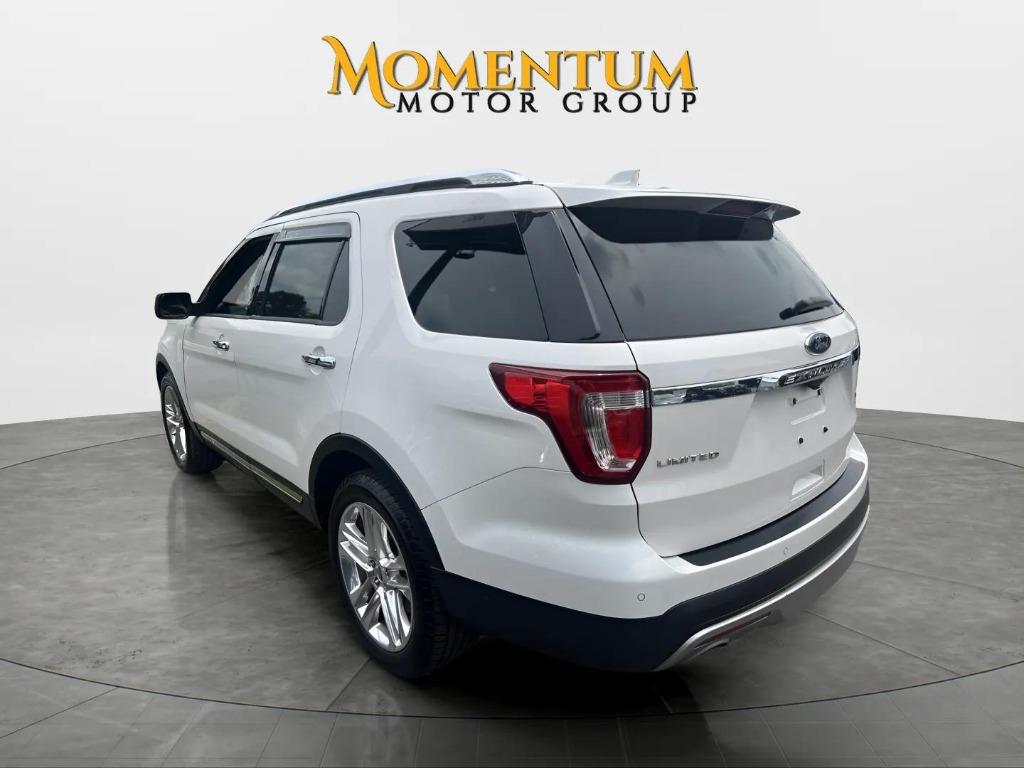 2017 Ford Explorer - $15,995