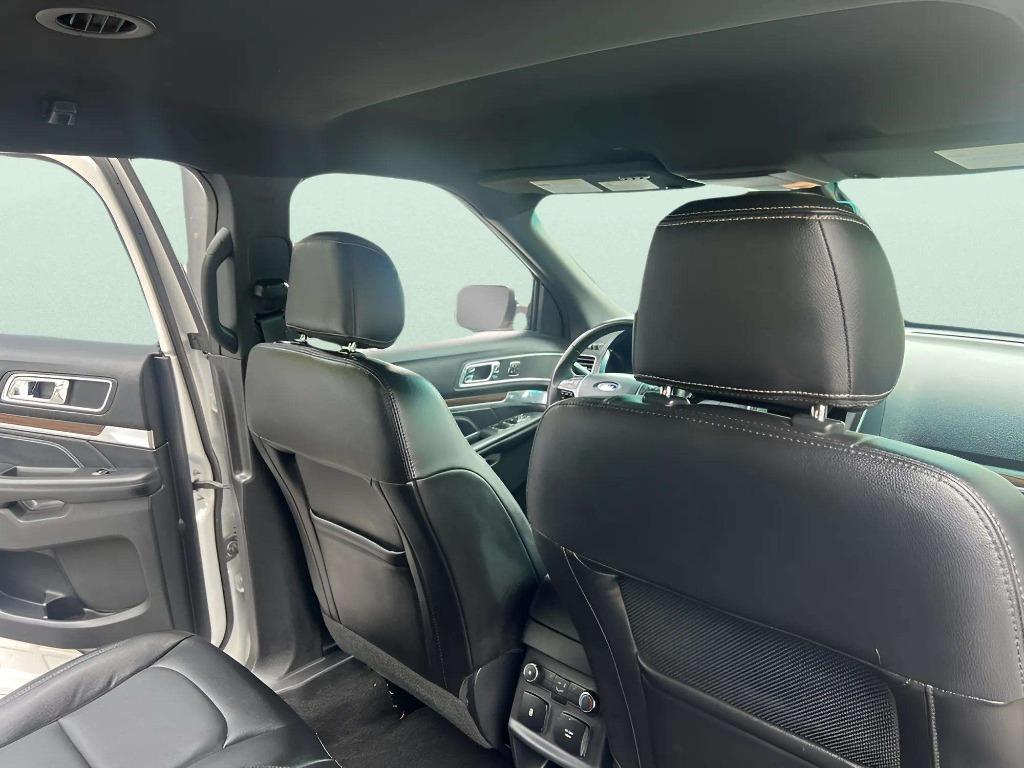 2017 Ford Explorer - $15,995