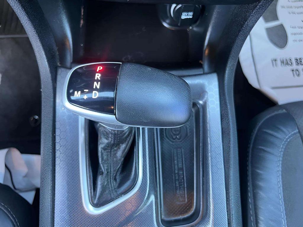 2017 Dodge Charger - $26,995