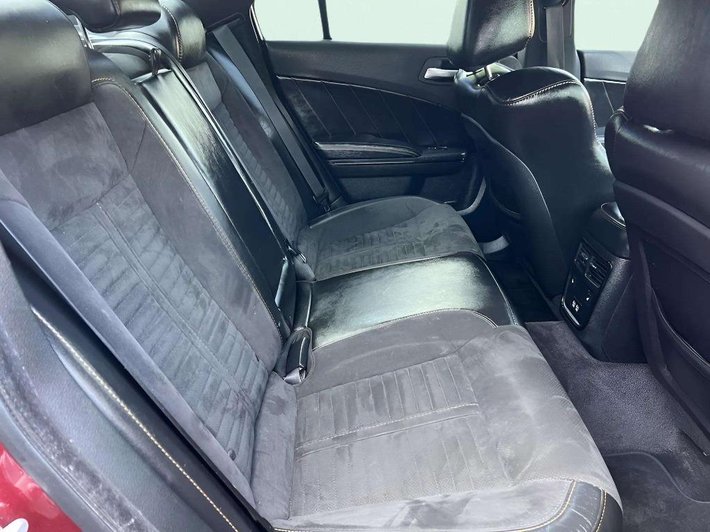 2018 Dodge Charger - $32,995