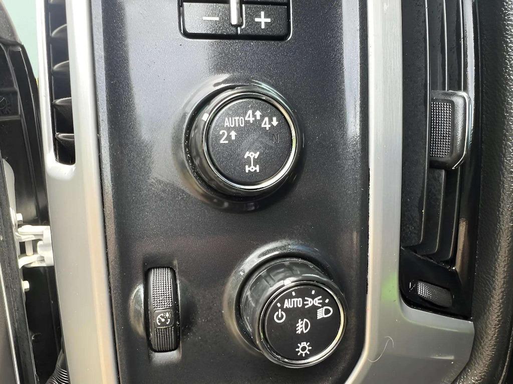 2017 GMC Sierra 1500 - $31,995