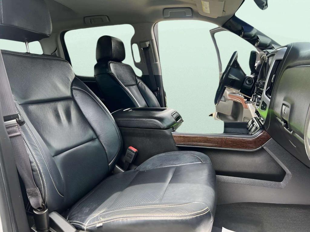 2017 GMC Sierra 1500 - $31,995