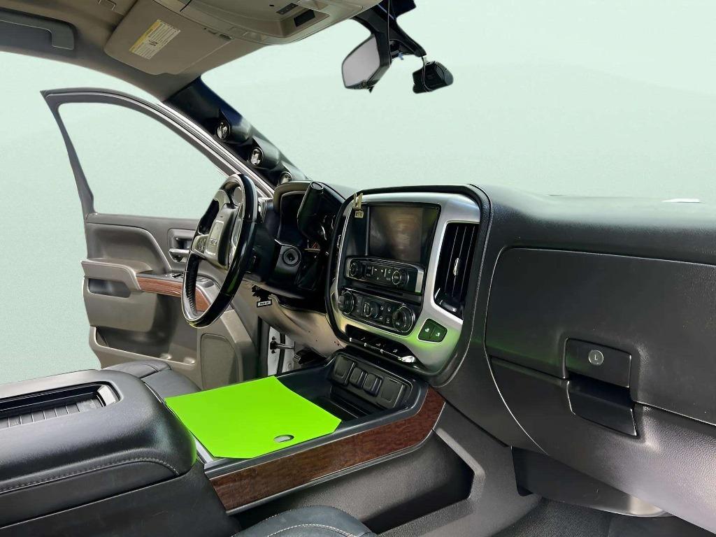 2017 GMC Sierra 1500 - $31,995