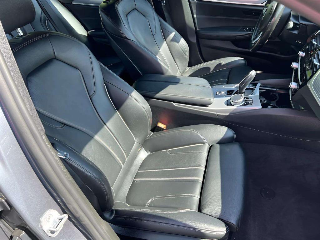 2019 BMW 530i - $21,995