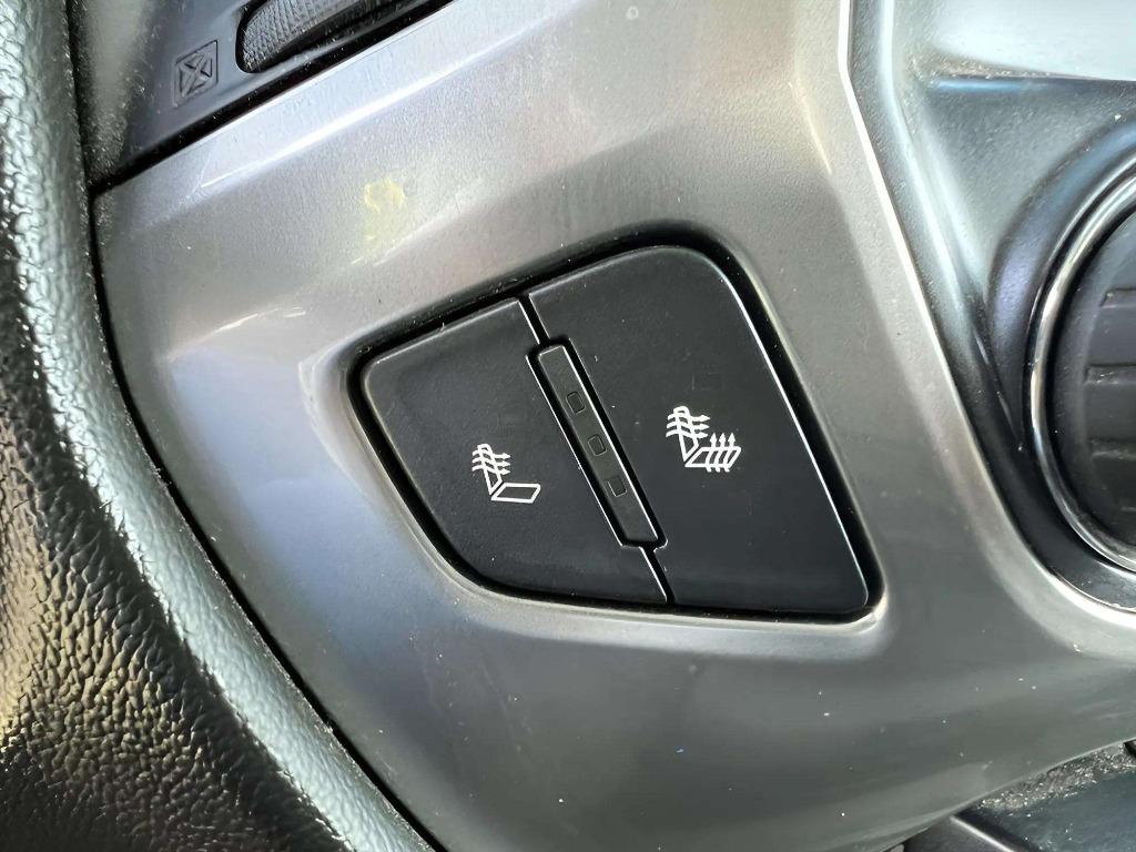 2017 Chevrolet Silverado 1500 - $20,995