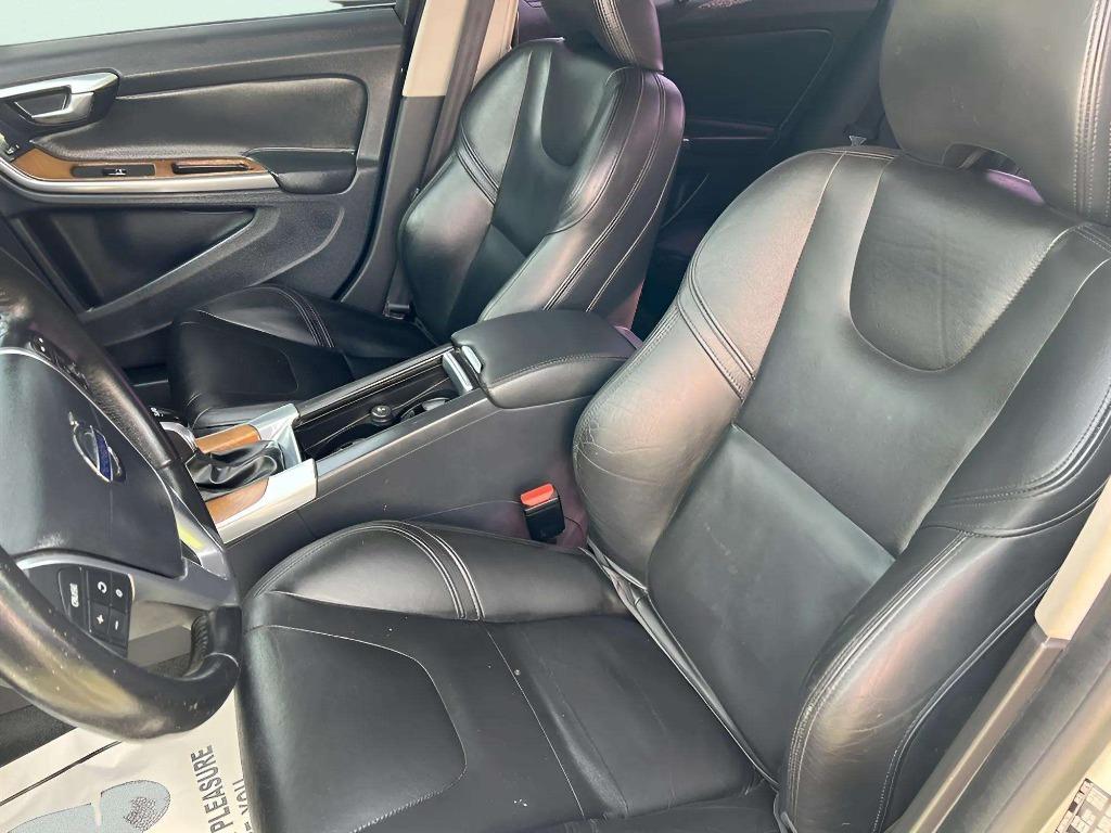 2016 Volvo S60 - $10,995