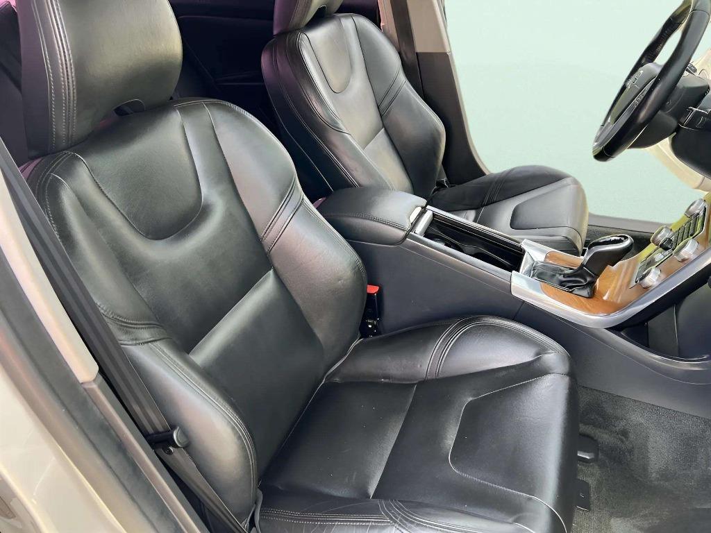 2016 Volvo S60 - $10,995